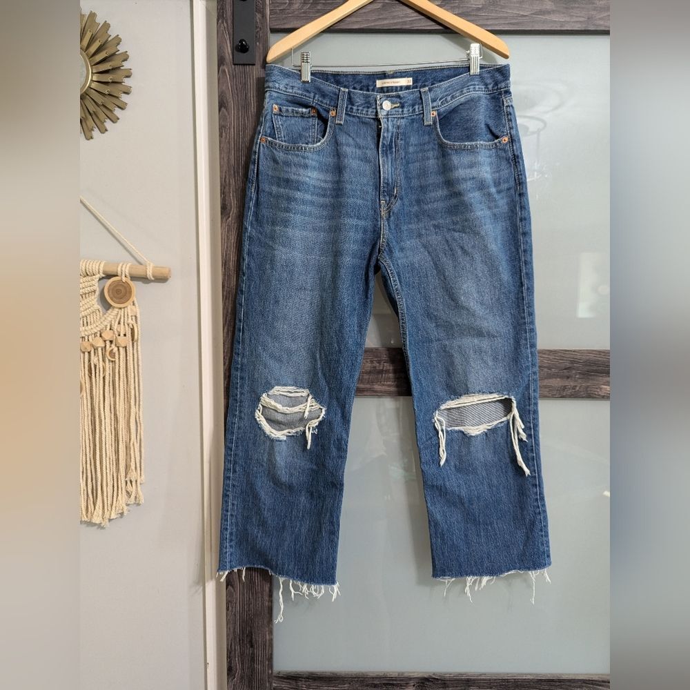 2/30 Levi's low pro jeans cropped length